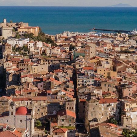 Torrione San Giovanni II Terracina Buitenkant foto
