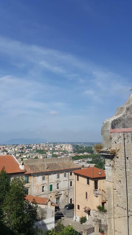 Torrione San Giovanni II Terracina Buitenkant foto